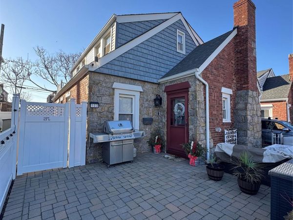 103 Pacific Boulevard, Unit Upstairs, Long Beach, NY 11561