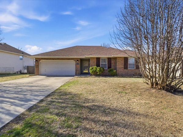 5215 S Honeysuckle Lane , Battlefield, MO 65619