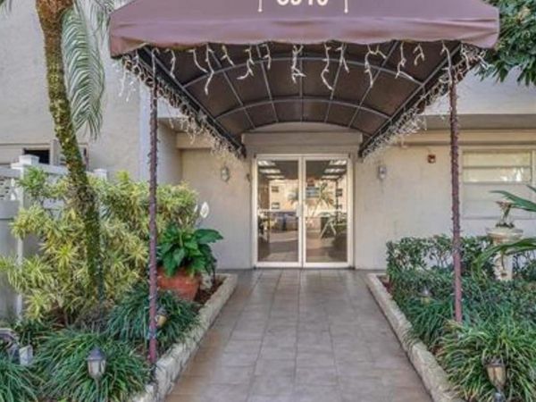 3910 Inverrary Blvd, Unit 202B, Fort Lauderdale, FL 33319