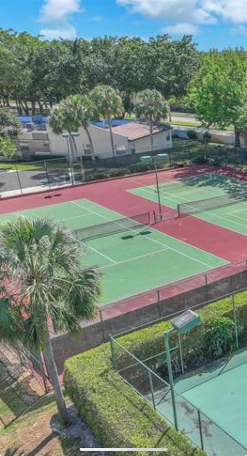 3910 Inverrary Boulevard, Unit 202B, Fort Lauderdale, FL 33319 Photo