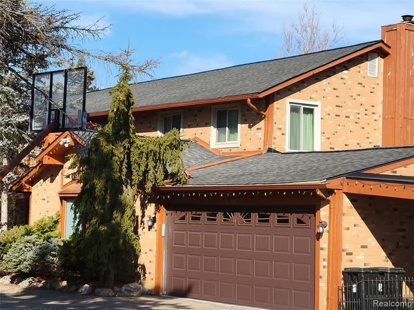 5549 Perrytown Drive, West Bloomfield Twp, MI 48322