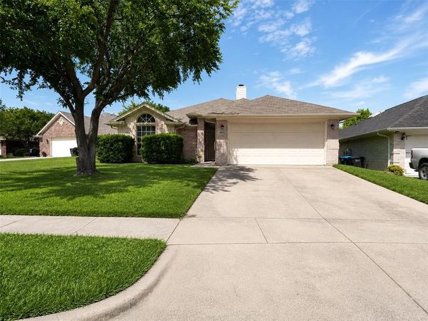 4857 Eagle Trace Drive, Fort Worth, TX 76244