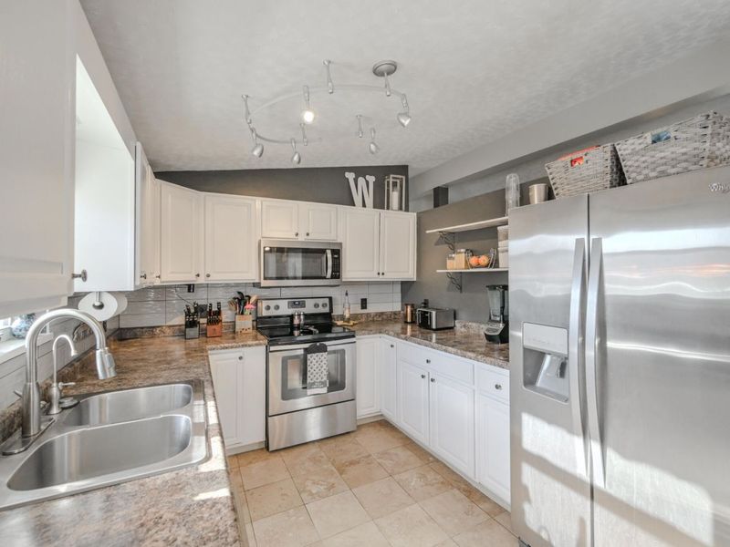 1792 Nugget Court, Beavercreek, OH 45432 Photo 11