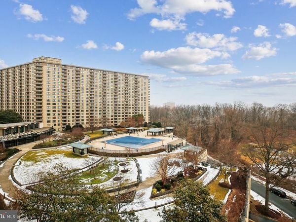 5225 POOKS HILL ROAD, Unit 629S, BETHESDA, MD 20814