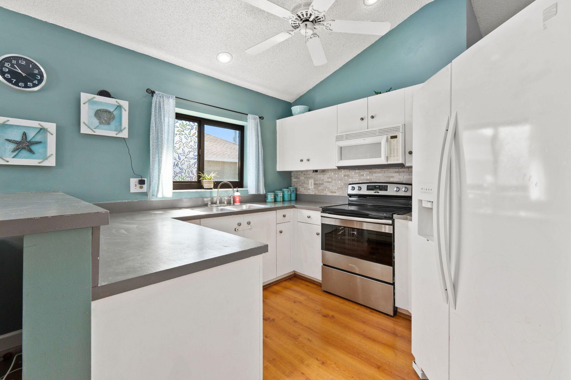 449 SE Glenwood Drive, Port Saint Lucie, FL 34953 Photo