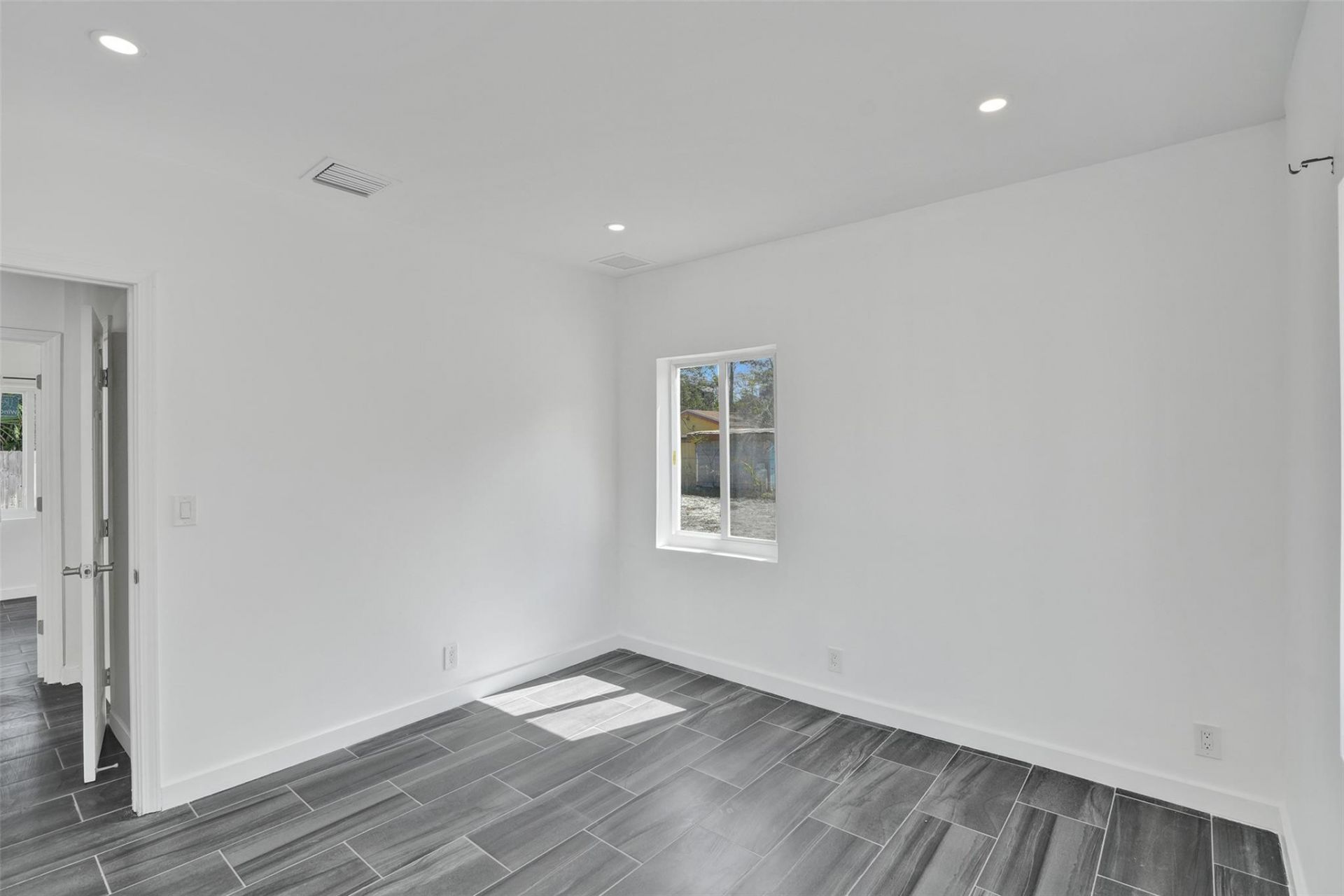 1904 SE 1st Avenue, Fort Lauderdale, FL 33316 Photo