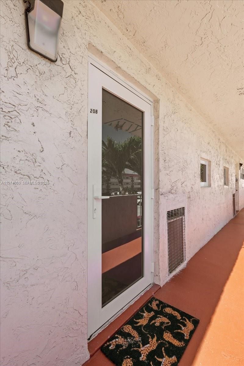 811 S Hollybrook Dr, Unit 208, Pembroke Pines, FL 33025 Photo