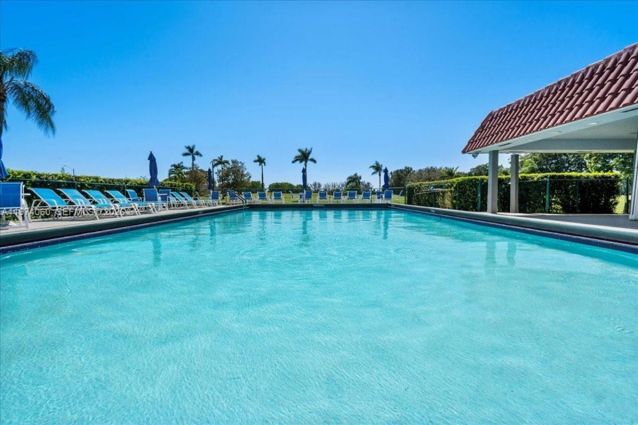 811 S Hollybrook Dr, Unit 208, Pembroke Pines, FL 33025 Photo