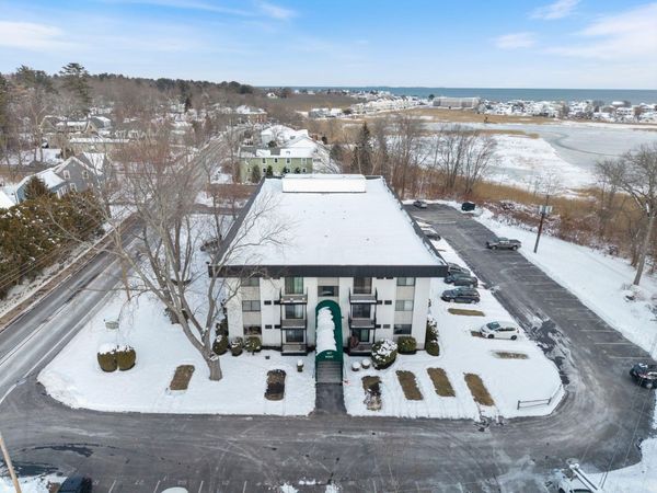 467 High Street, Unit 10, Hampton, NH 03842