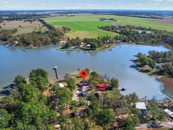 324 County Road 3172, Clarksville, TX 75426