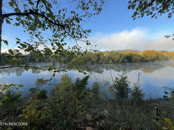 176 Lakewood Estates Lane, Harriman, TN 37748