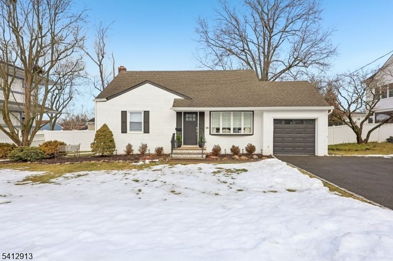 14 Buckingham Dr, Madison, NJ 07940 Main Photo