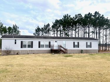 743 Lions Camp, Anacoco, LA 71403