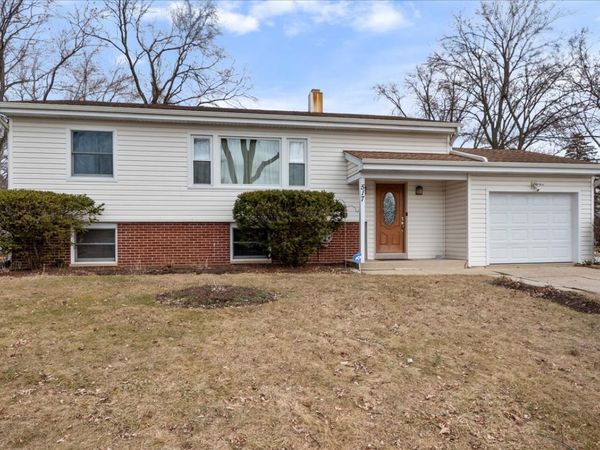 517 Longwood Drive , Buffalo Grove, IL 60089