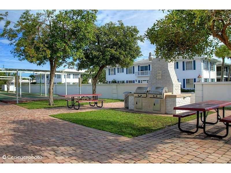 2260 NE 67th Street, Unit 1732, Fort Lauderdale, FL 33308 Photo