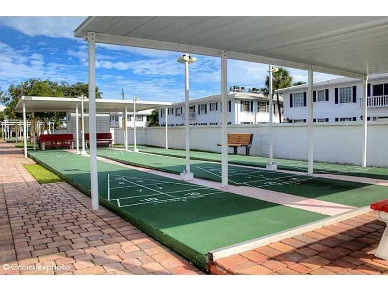 2260 NE 67th Street, Unit 1732, Fort Lauderdale, FL 33308 Photo