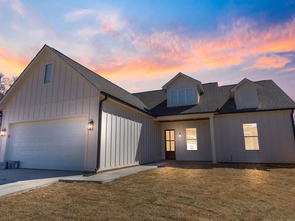 1010 Lily Lane, Oxford, MS 38655