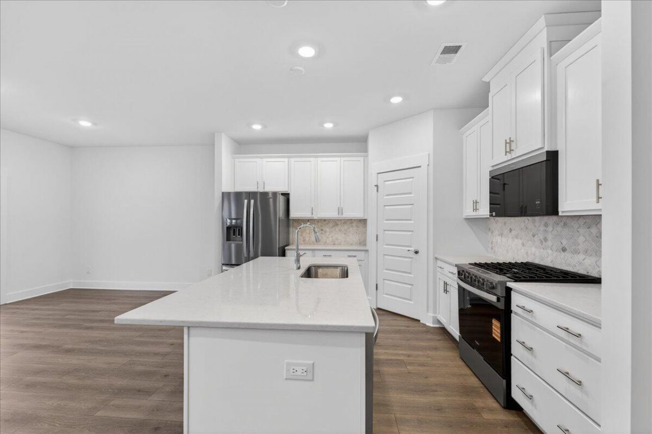 351 Calm Water Way Photo 12