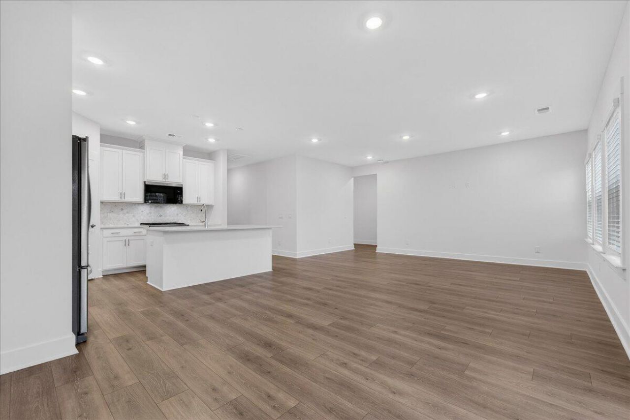 351 Calm Water Way Photo 18