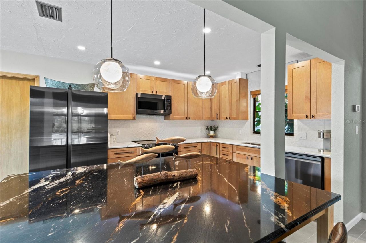 6107 45th Street W, Bradenton, FL 34210 Photo