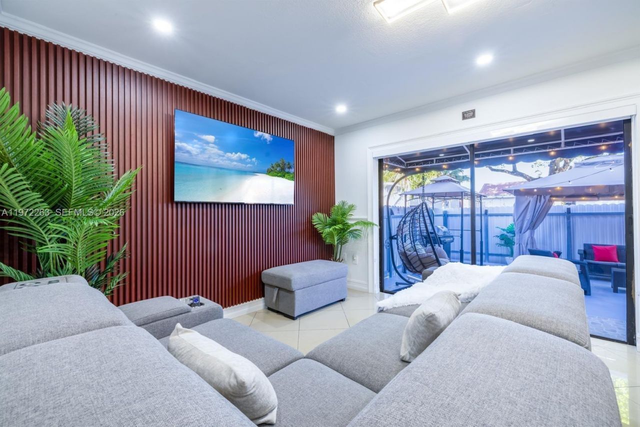 15445 SW 57th St , Miami, FL 33193 Photo