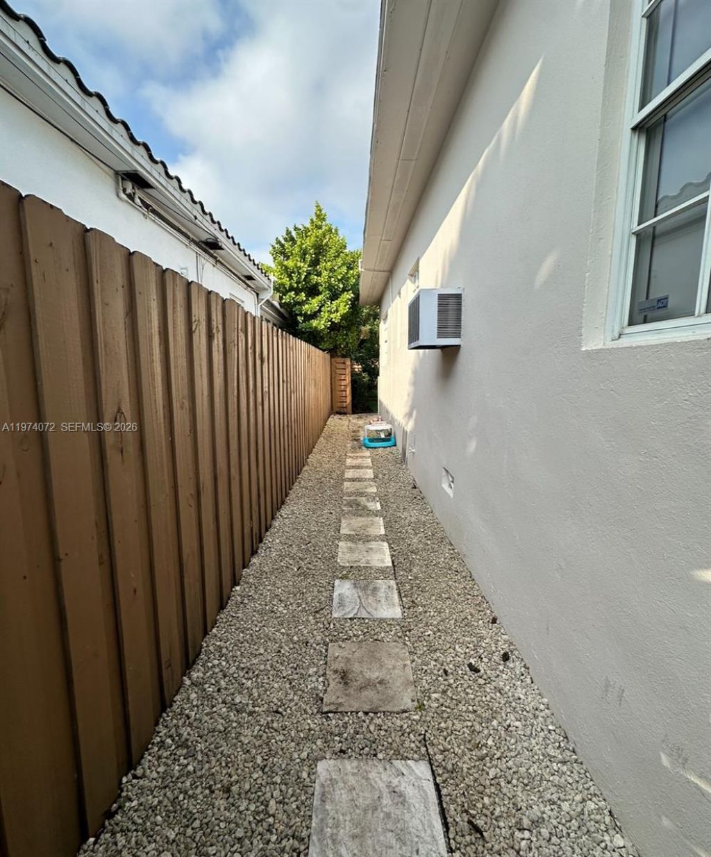 9048 Carlyle Ave, Surfside, FL 33154 Photo