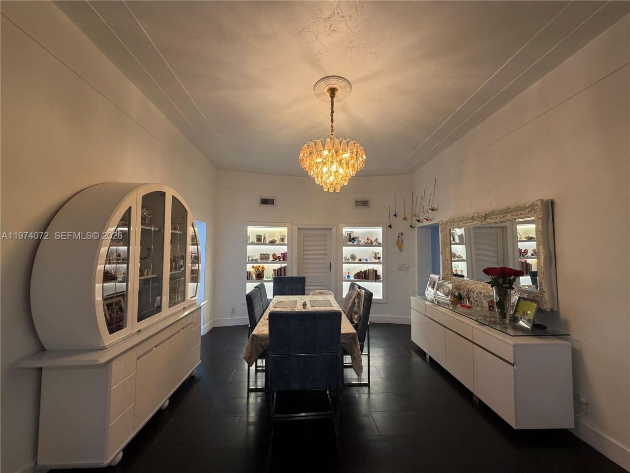 9048 Carlyle Ave, Surfside, FL 33154 Photo