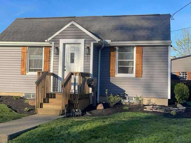 512 Hawthorne Avenue, London, OH 43140 Photo 2