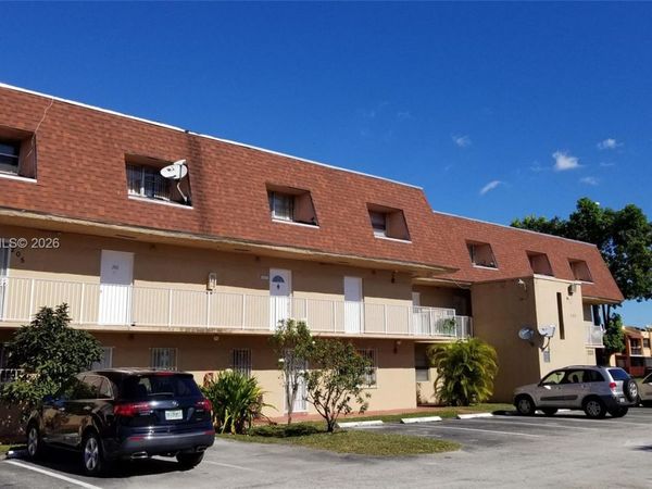 300 NW 107th Ave, Unit 206, Miami, FL 33172