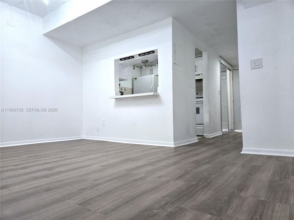300 NW 107th Ave, Unit 206, Miami, FL 33172