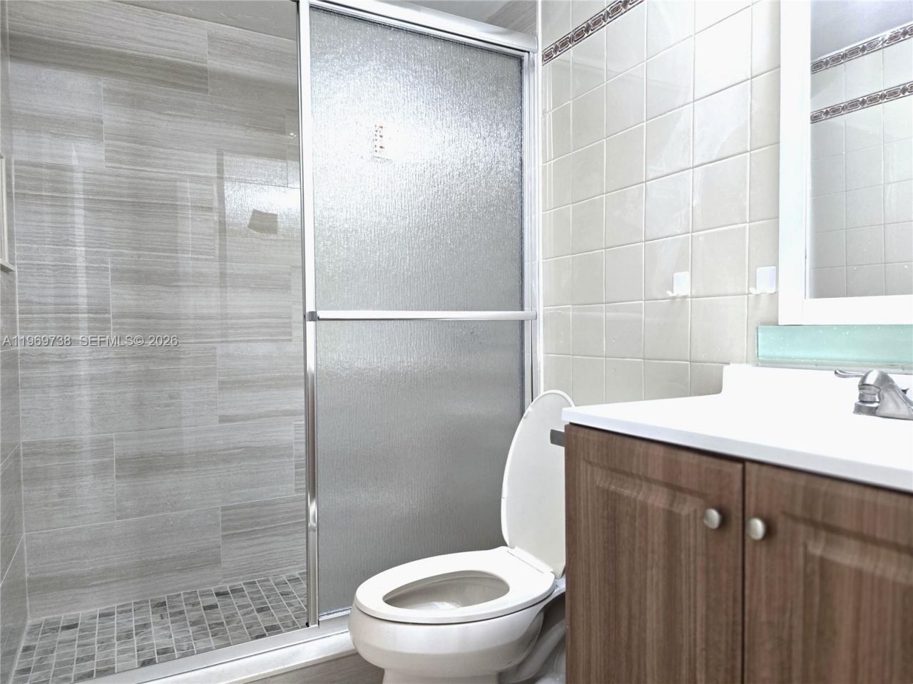 300 NW 107th Ave, Unit 206, Miami, FL 33172 Photo