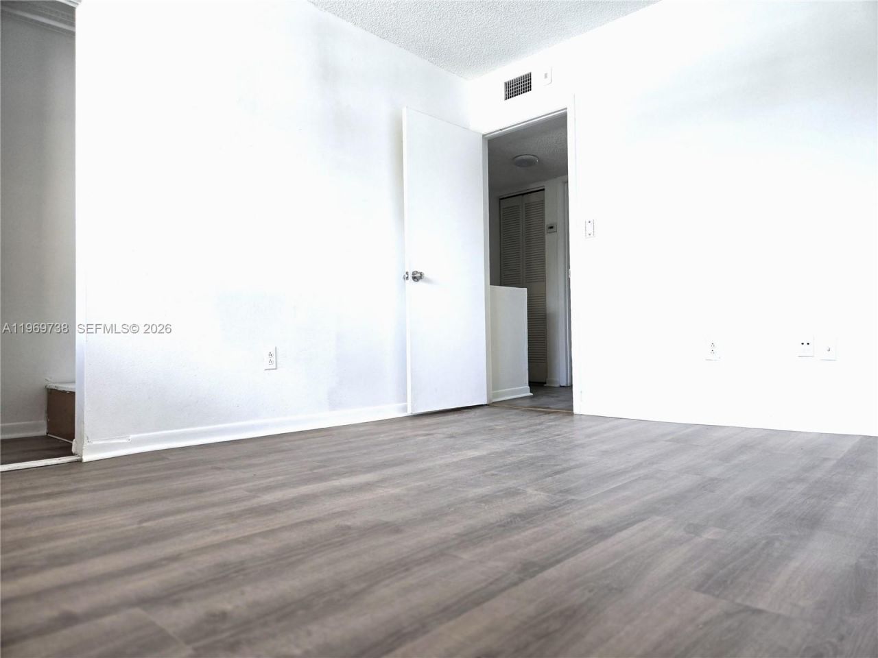 300 NW 107th Ave, Unit 206, Miami, FL 33172 Photo
