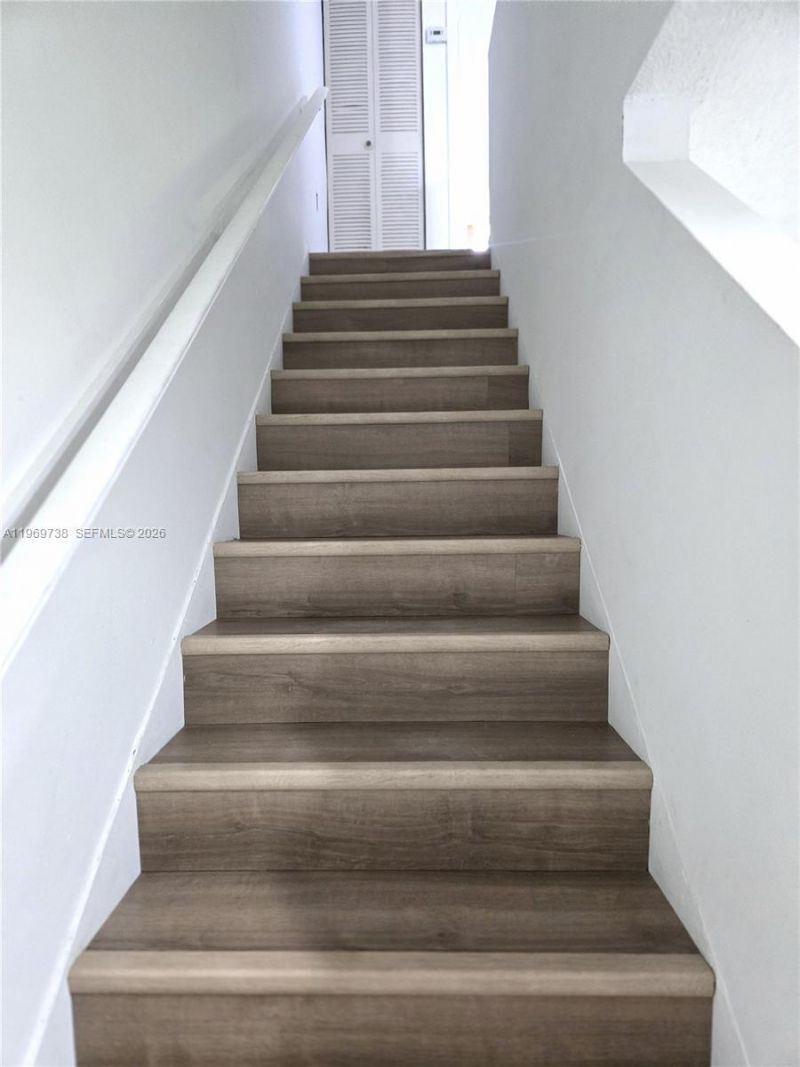 300 NW 107th Ave, Unit 206, Miami, FL 33172 Photo