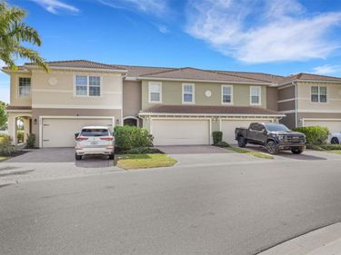 3828 TILBOR CIRCLE , FORT MYERS, FL 33916