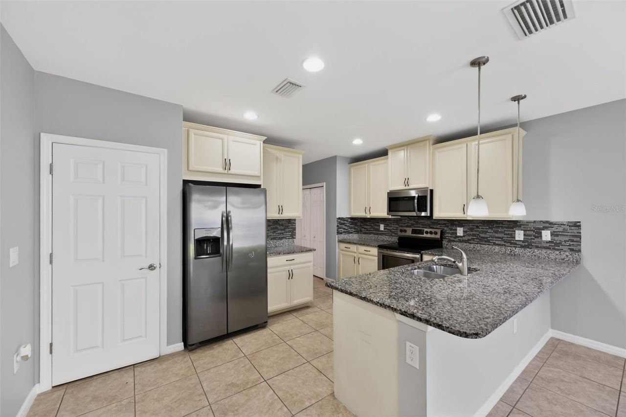 3828 Tilbor Circle, Fort Myers, FL 33916 Photo