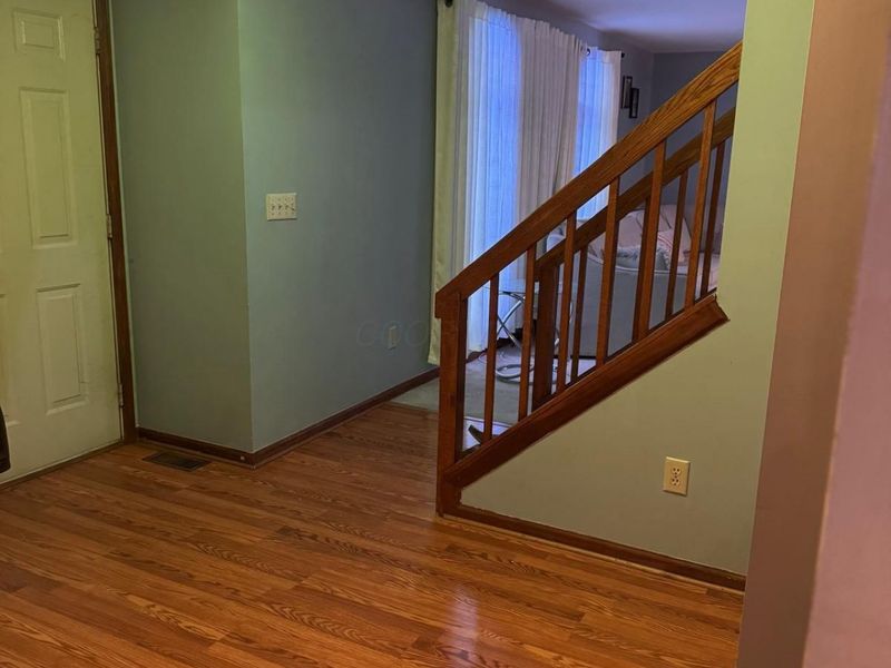 8350 Morningdew Drive, Reynoldsburg, OH 43068 Photo 2