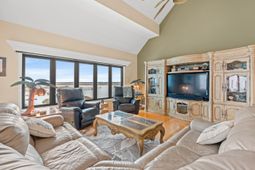 1398 Basin Trail photo 4