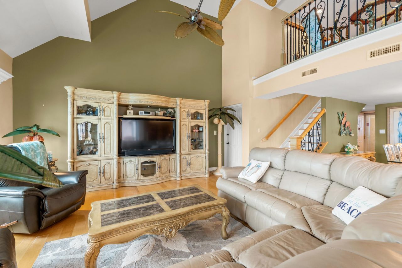 1398 Basin Trail Photo 6