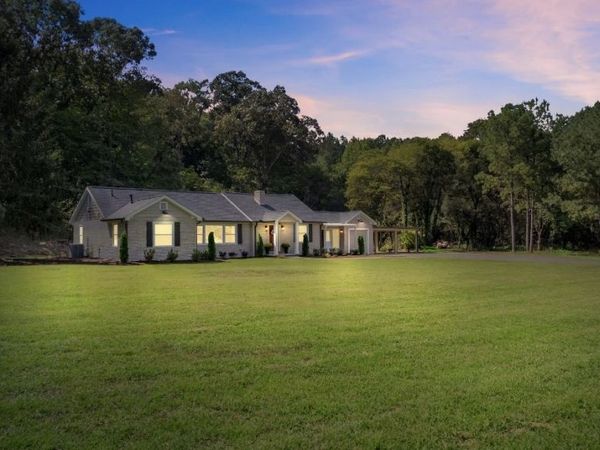 4622 Rockmart Road SE, Silver Creek, GA 30173