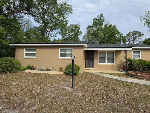 4934 DONNYBROOK Avenue, Jacksonville, FL 32208