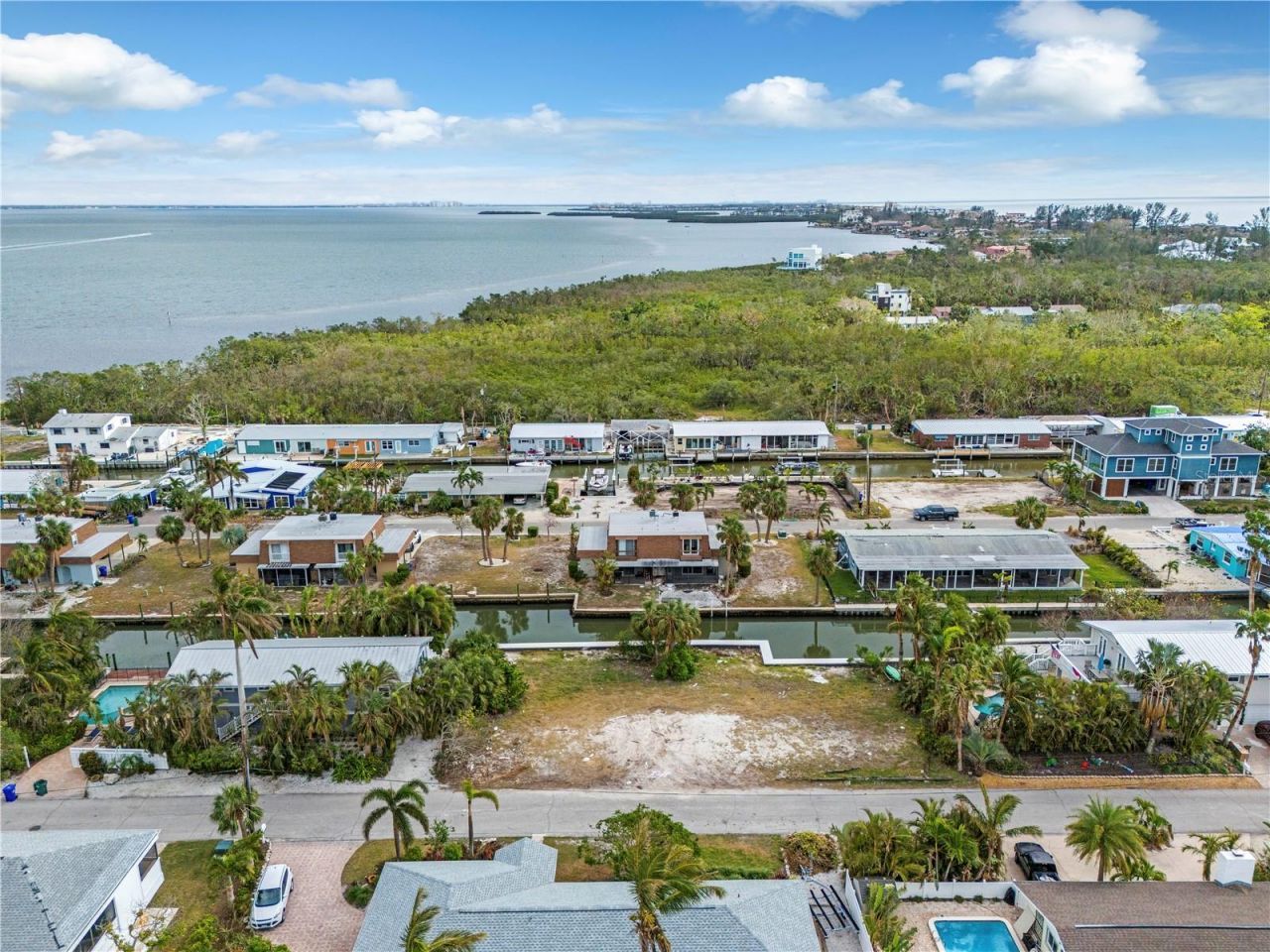 720 Tarawitt Drive, Longboat Key, FL 34228 Photo