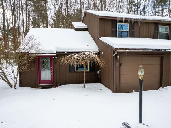 13 Glenbrook Drive, Clifton Park, NY 12065