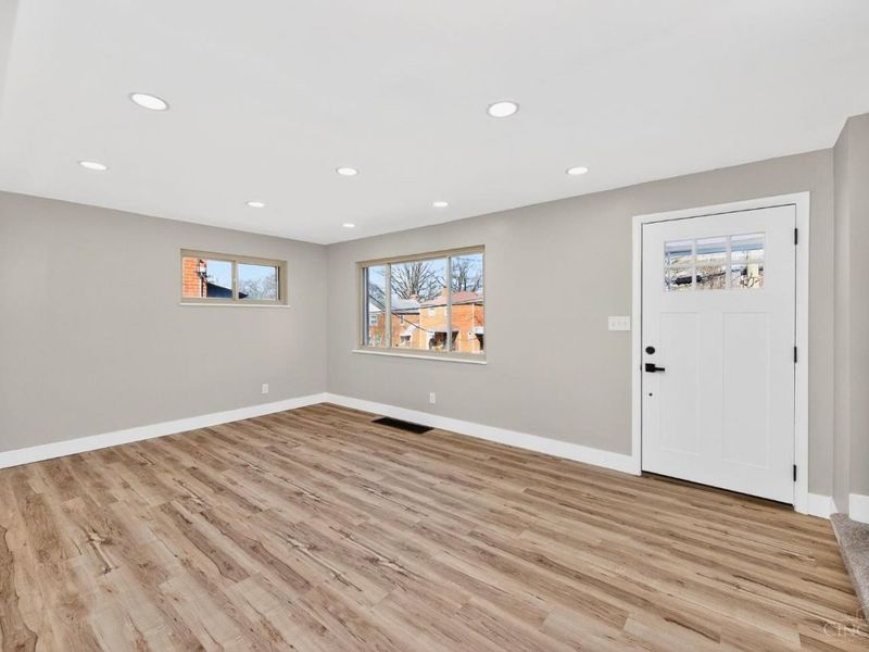 1961 Connecticut Avenue, Cincinnati, OH 45224 Photo 12