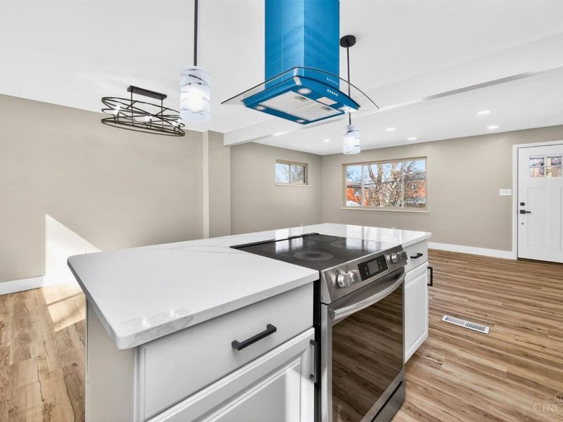 1961 Connecticut Avenue, Cincinnati, OH 45224 Photo 17