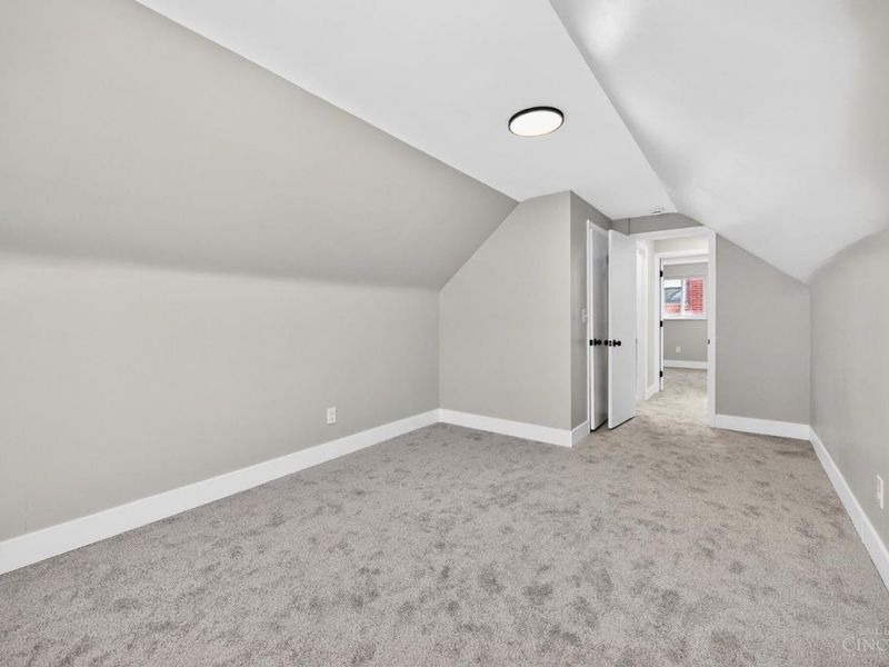 1961 Connecticut Avenue, Cincinnati, OH 45224 Photo 31