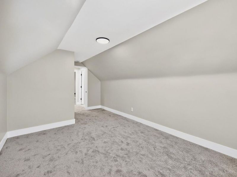 1961 Connecticut Avenue, Cincinnati, OH 45224 Photo 32