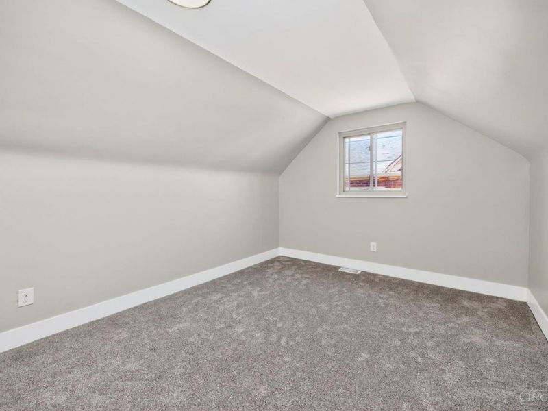 1961 Connecticut Avenue, Cincinnati, OH 45224 Photo 33