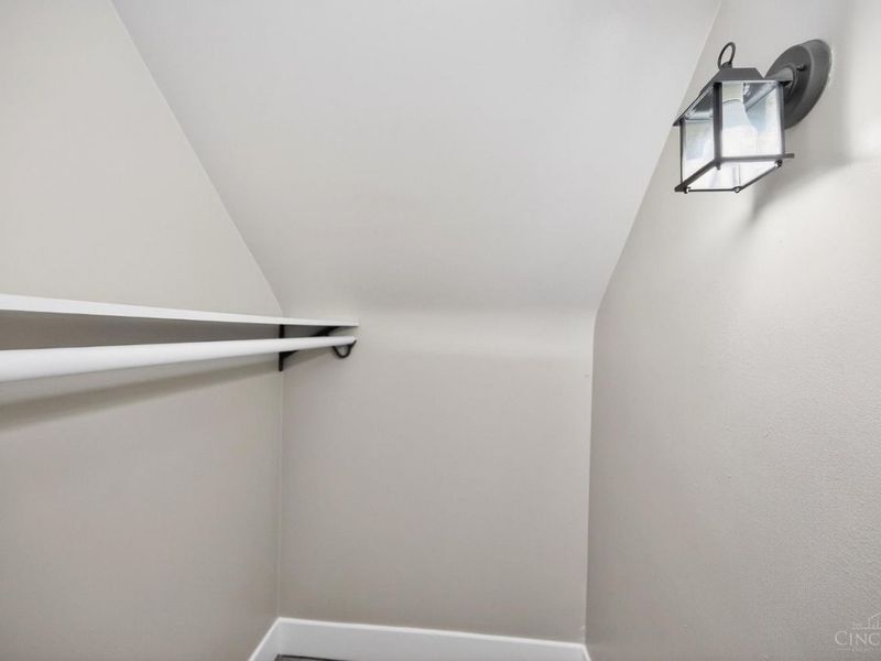 1961 Connecticut Avenue, Cincinnati, OH 45224 Photo 35