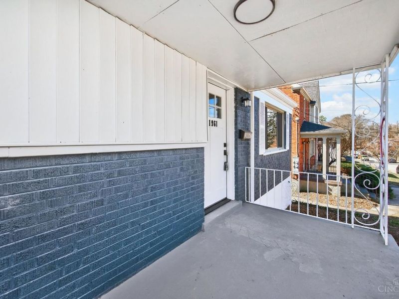 1961 Connecticut Avenue, Cincinnati, OH 45224 Photo 4