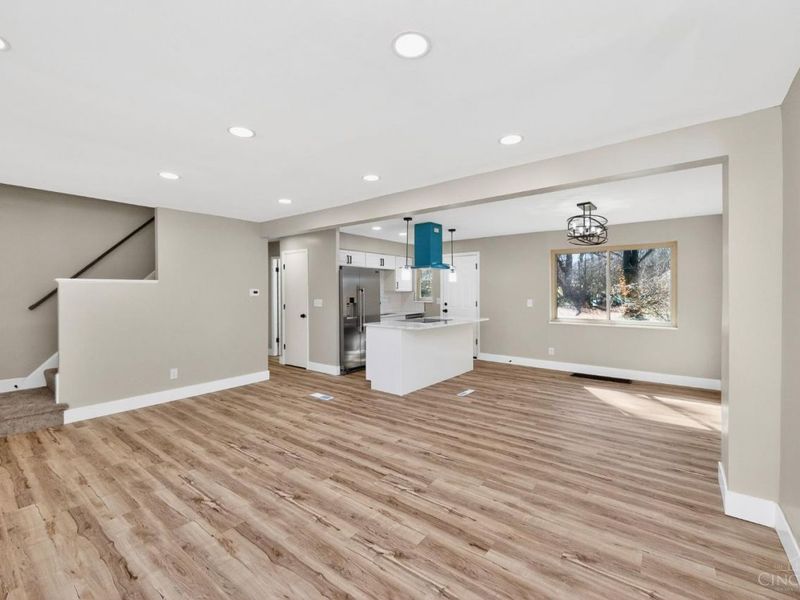 1961 Connecticut Avenue, Cincinnati, OH 45224 Photo 7